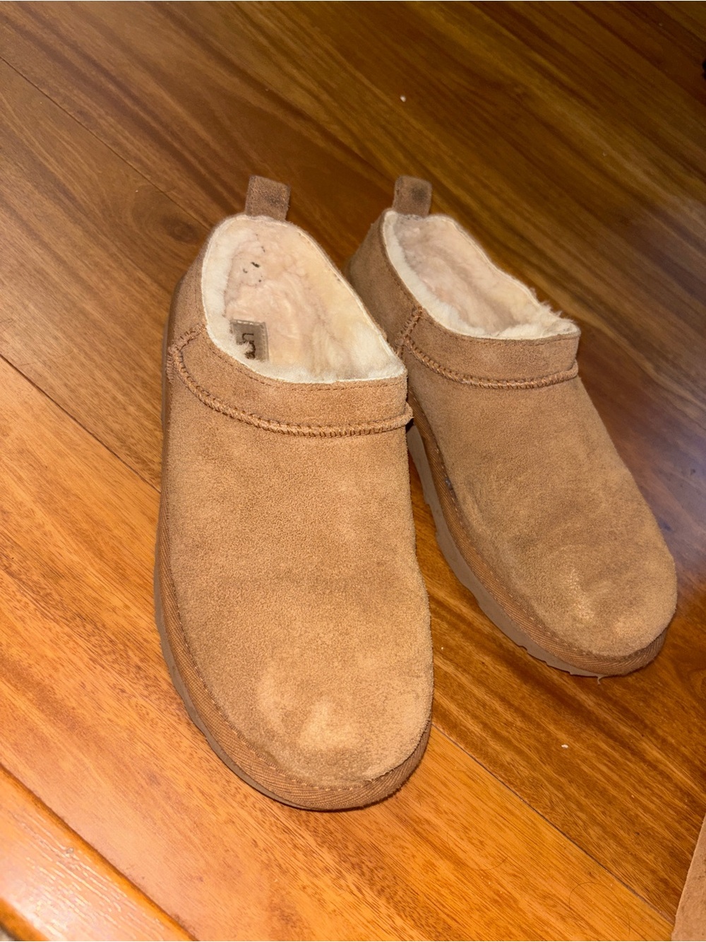 UGG micro mini tasman Suede size 7 women’s